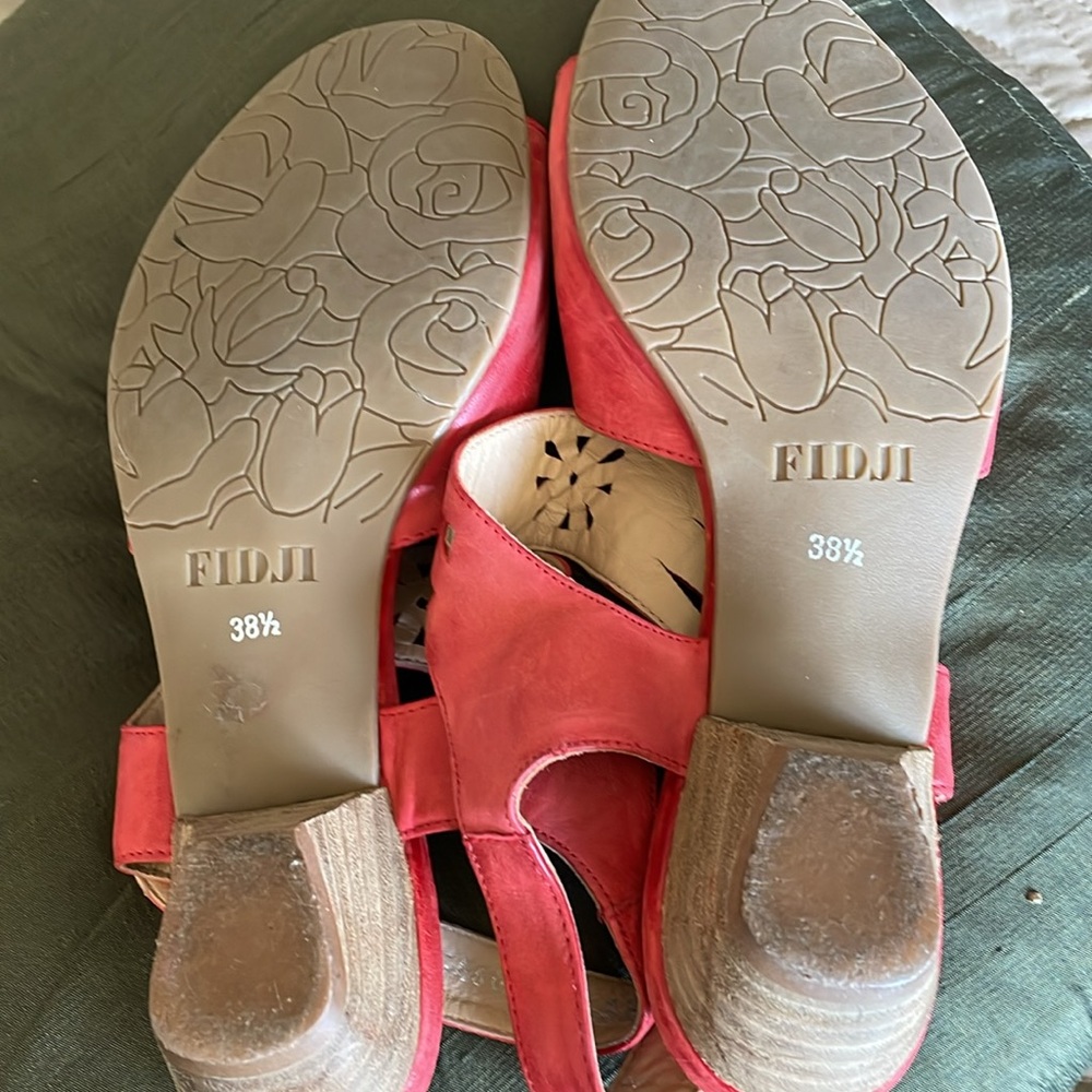 Women’s Fidji Orange Leather Straped Sandals. Size 38 1/2 - Picture 4 of 7